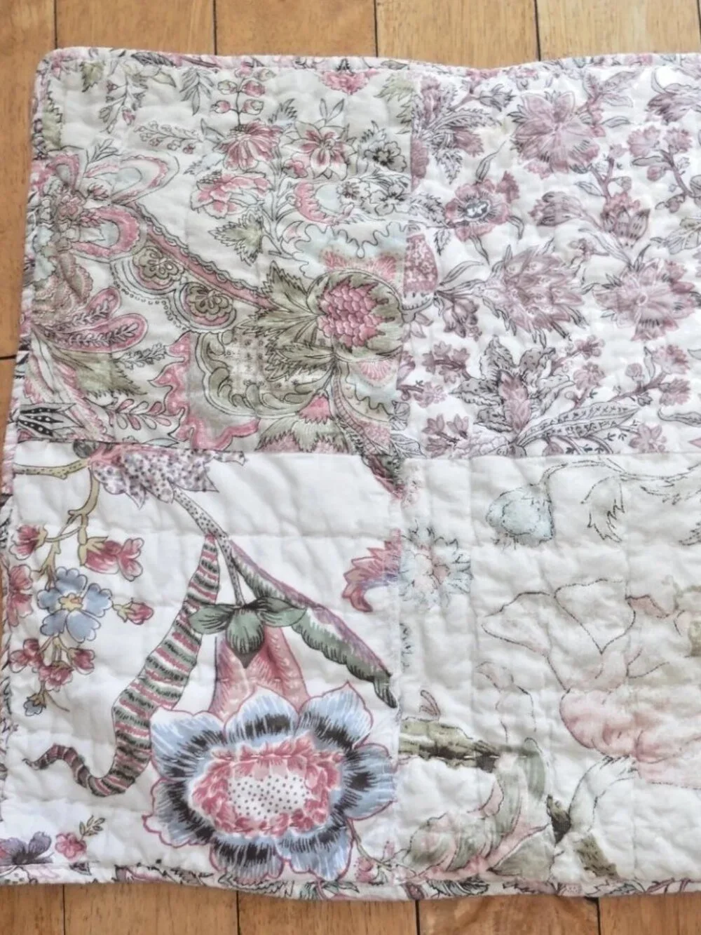 Pottery Barn Cotton/Linen HARLOWE Quilted Patchwork Pillow Shams Set of TWO